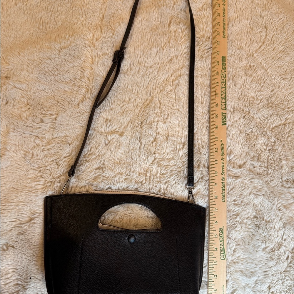 sondra roberts Elegant Black Leather Handbag - Picture 9 of 9